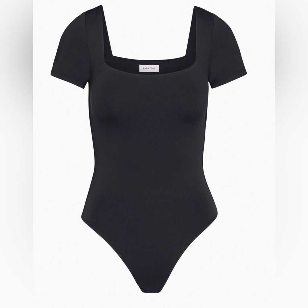 Babaton Contour Squareneck Shortsleeve Bodysuit